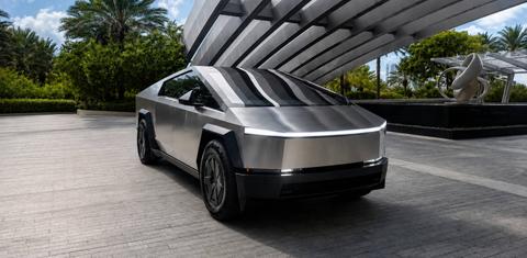 Tesla Cybertruck 2026