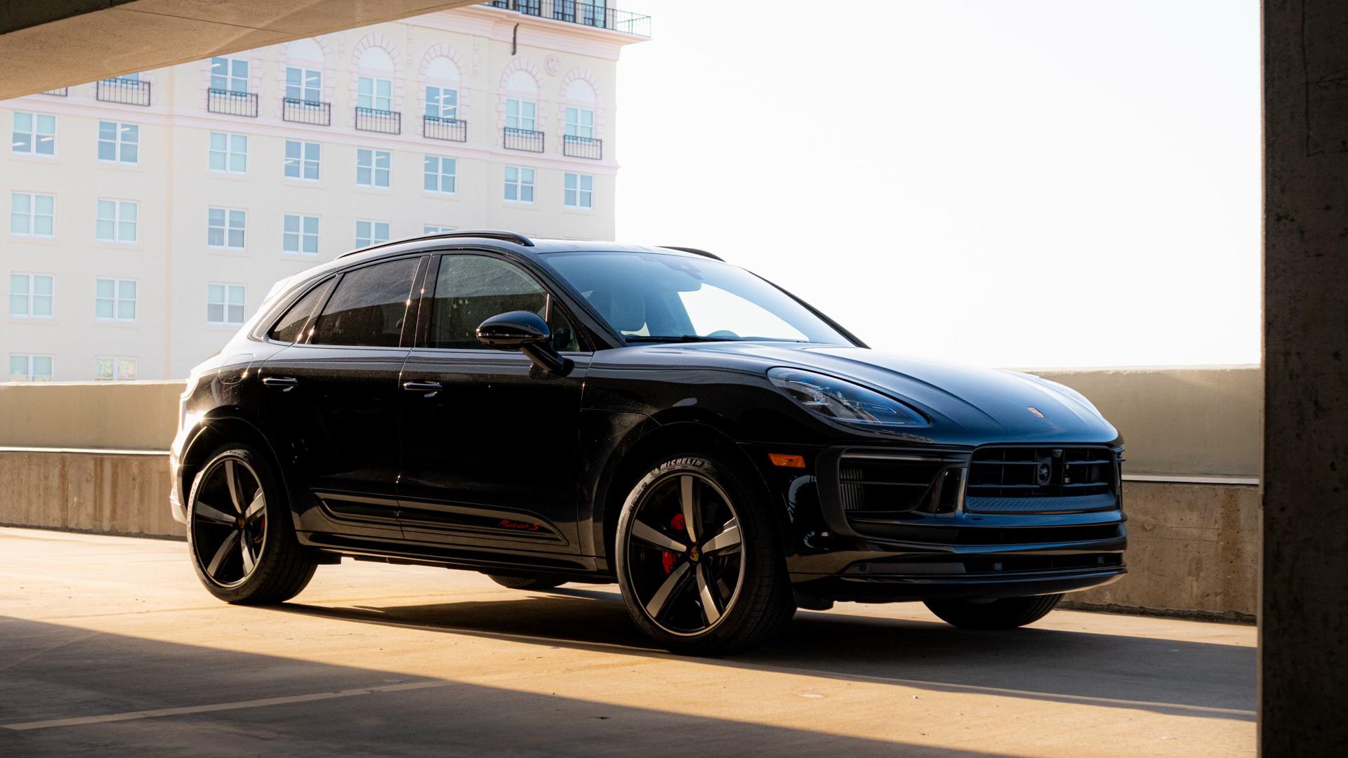 Porsche Macan 2024 in Palmetto, FL