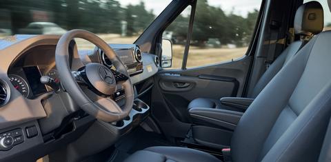 Mercedes-Benz Sprinter 2025