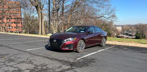 Nissan Altima 2024