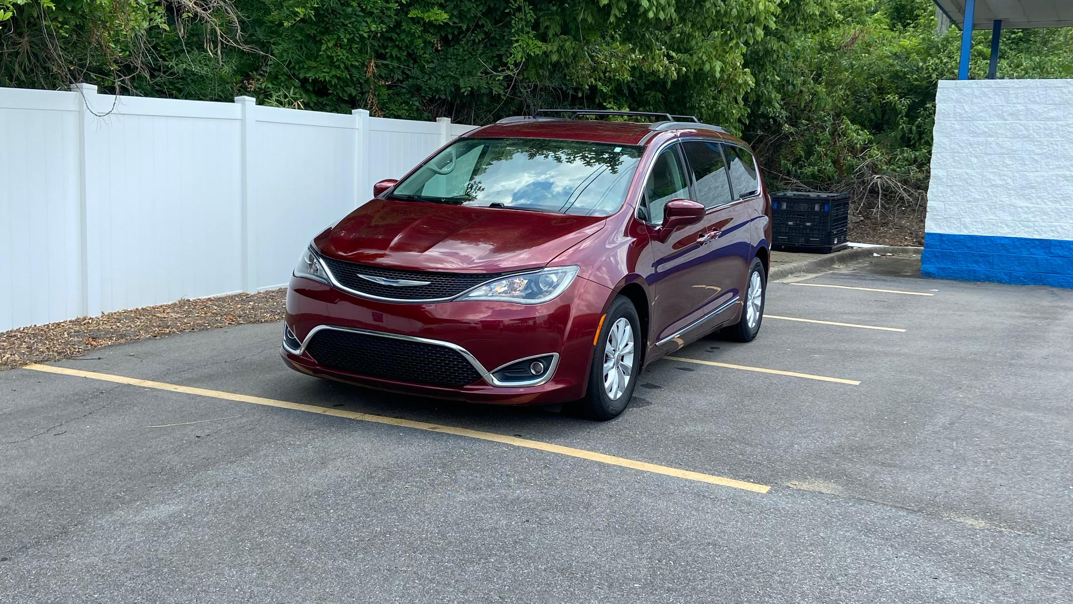 Chrysler Pacifica 2017 in Pelham, AL