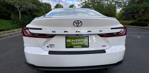 Toyota Camry Hybrid 2025