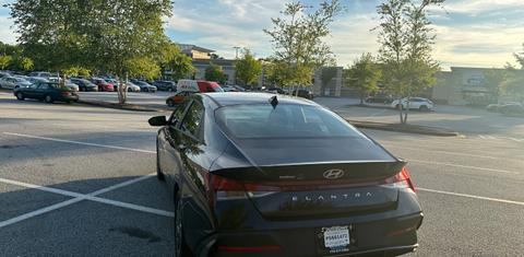 Hyundai Elantra 2024