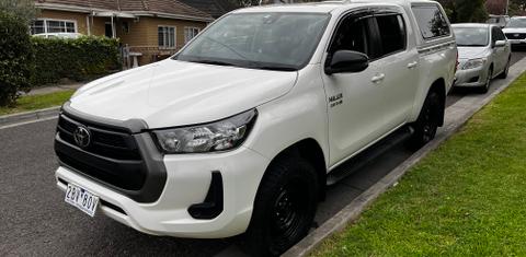 Toyota HILUX 2023