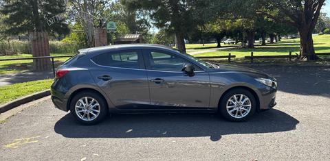 Mazda MAZDA3 2016