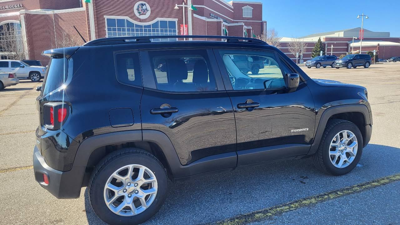 Jeep Renegade 2017 in Grand Forks, ND