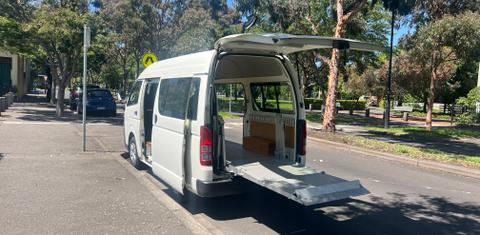 Toyota HIACE 2013