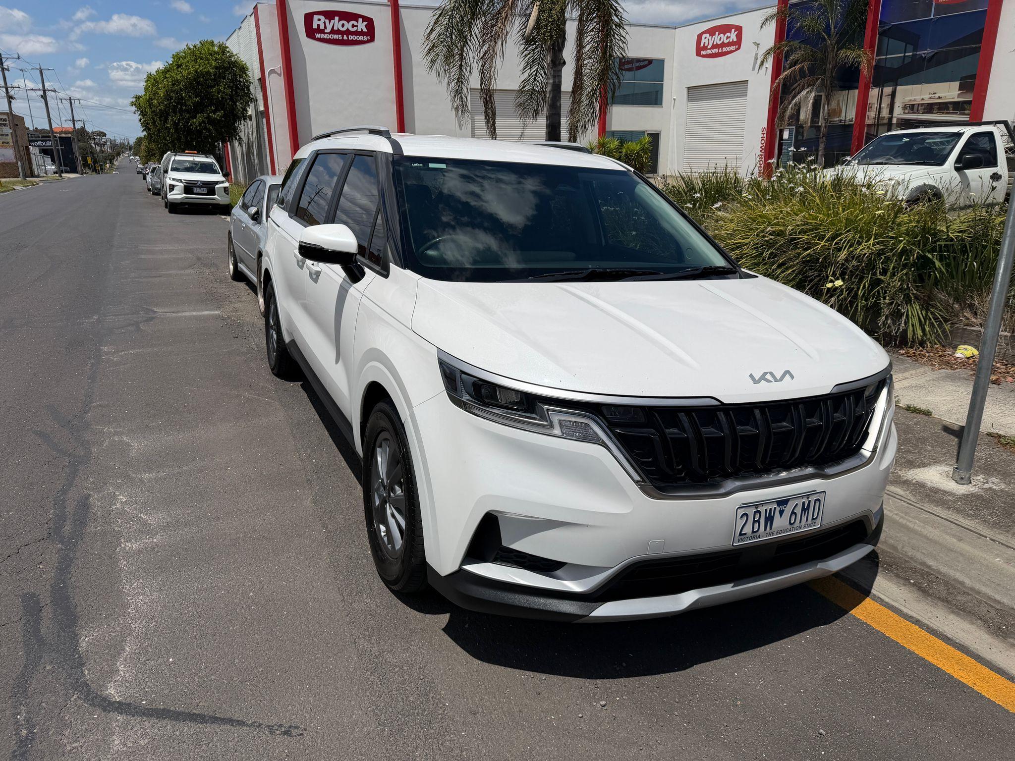 Kia CARNIVAL 2021 in Oakleigh