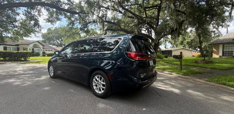 Chrysler Pacifica 2023