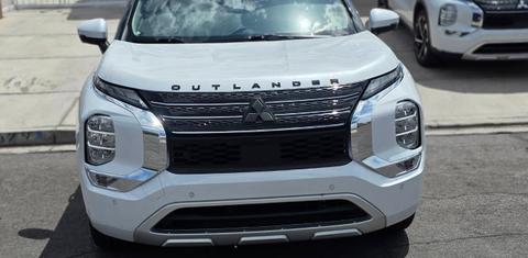 Mitsubishi Outlander 2023