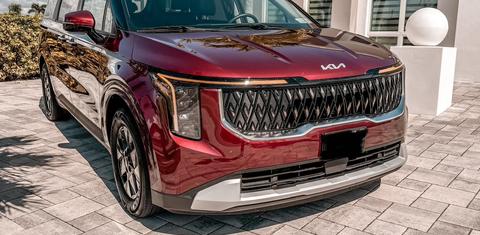 Kia Carnival Hybrid 2025