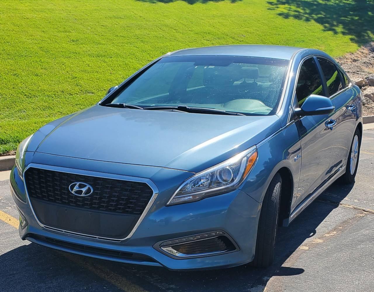 Hyundai Sonata Hybrid 2016 in North Salt Lake, UT