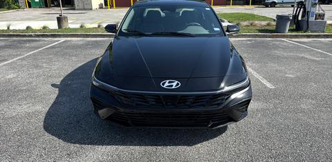 Hyundai Elantra 2025