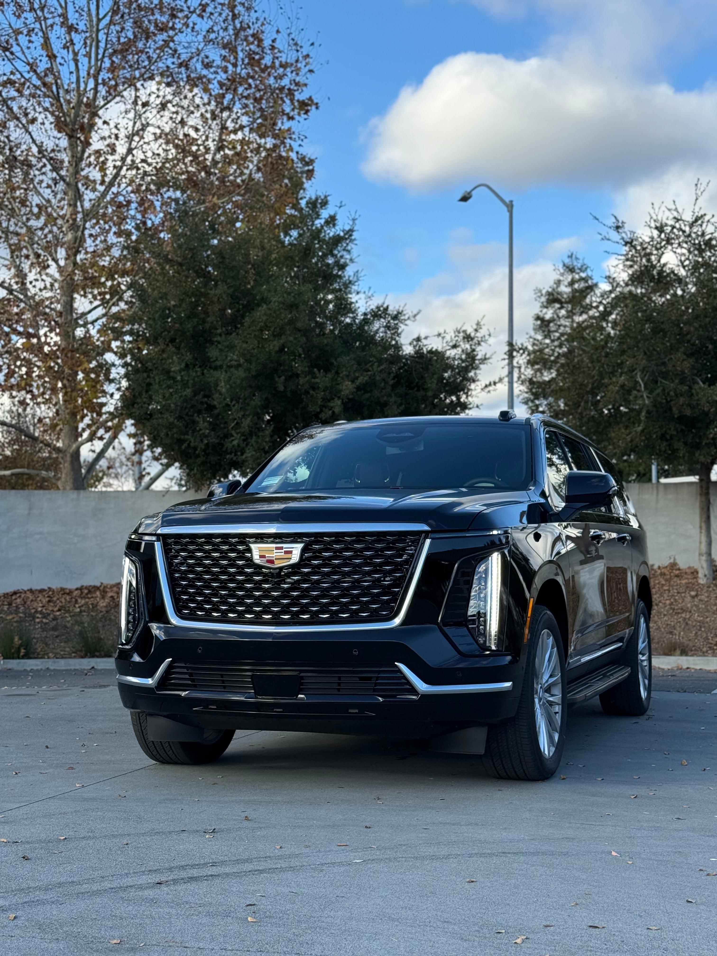 Cadillac Escalade ESV 2026 in 