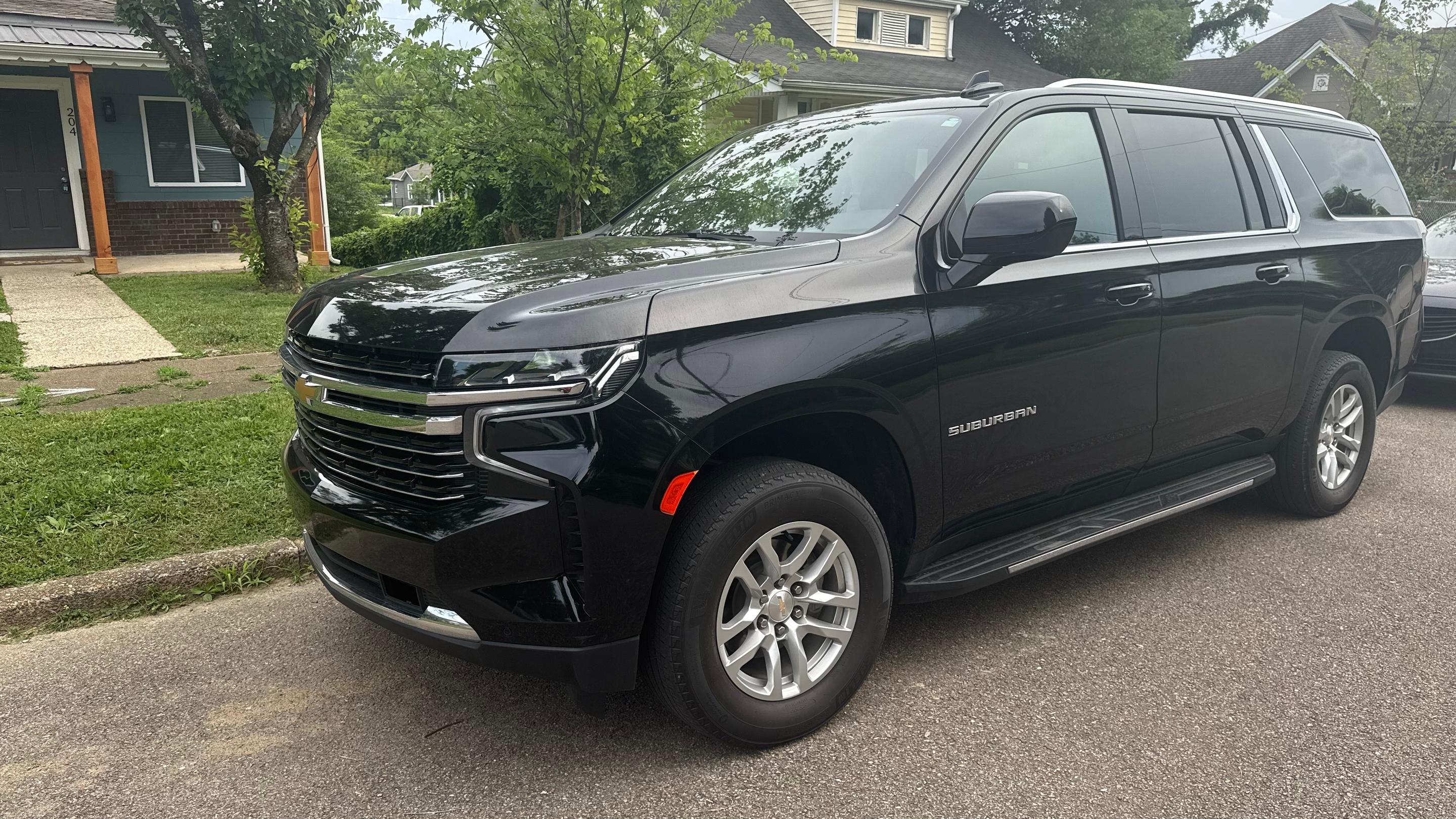 Chevrolet Suburban 2024 in Knoxville, TN