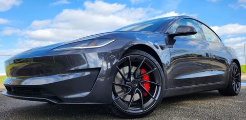 Tesla Model 3 2024