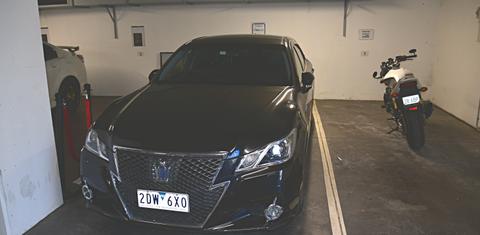 Toyota Crown 2013