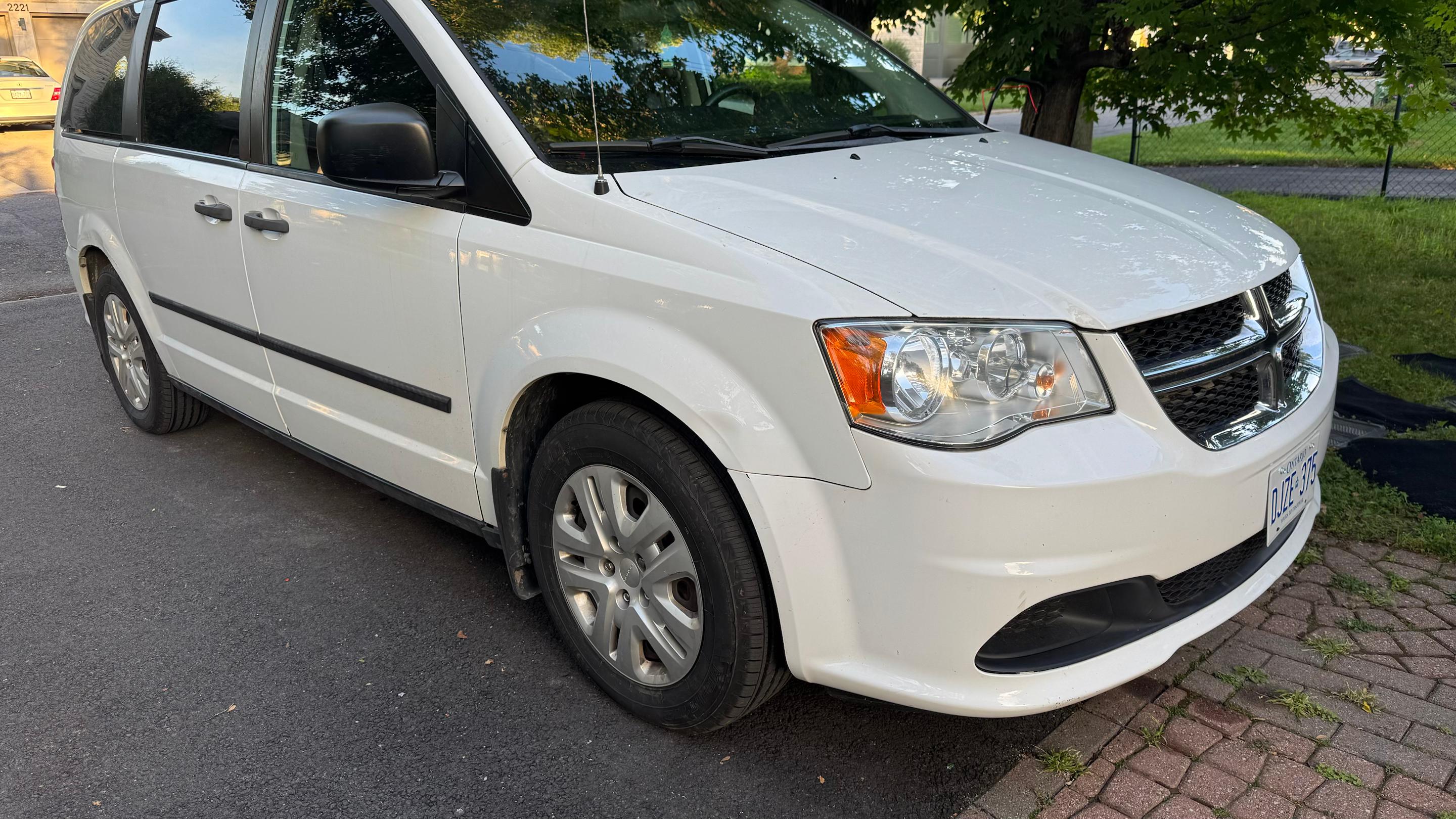 Dodge Grand Caravan 2015 in Ottawa, ON