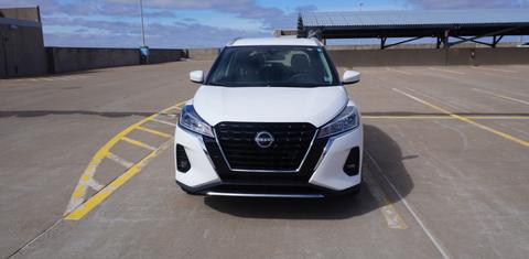 Nissan Kicks Play 2025
