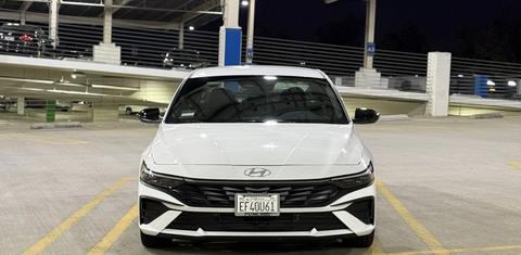 Hyundai Elantra Hybrid 2025