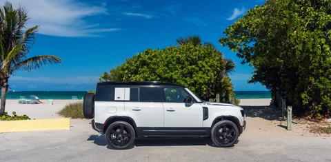 Land Rover Defender 2024