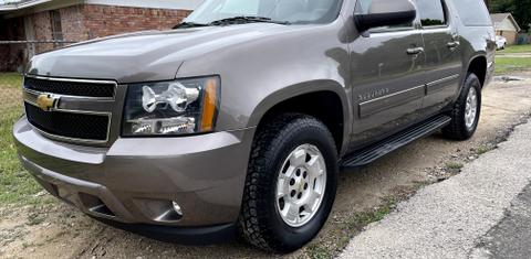 Chevrolet Suburban 2014