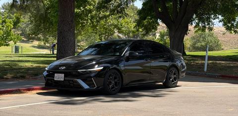 Hyundai Elantra 2025