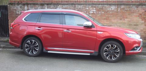 Mitsubishi Outlander 2016