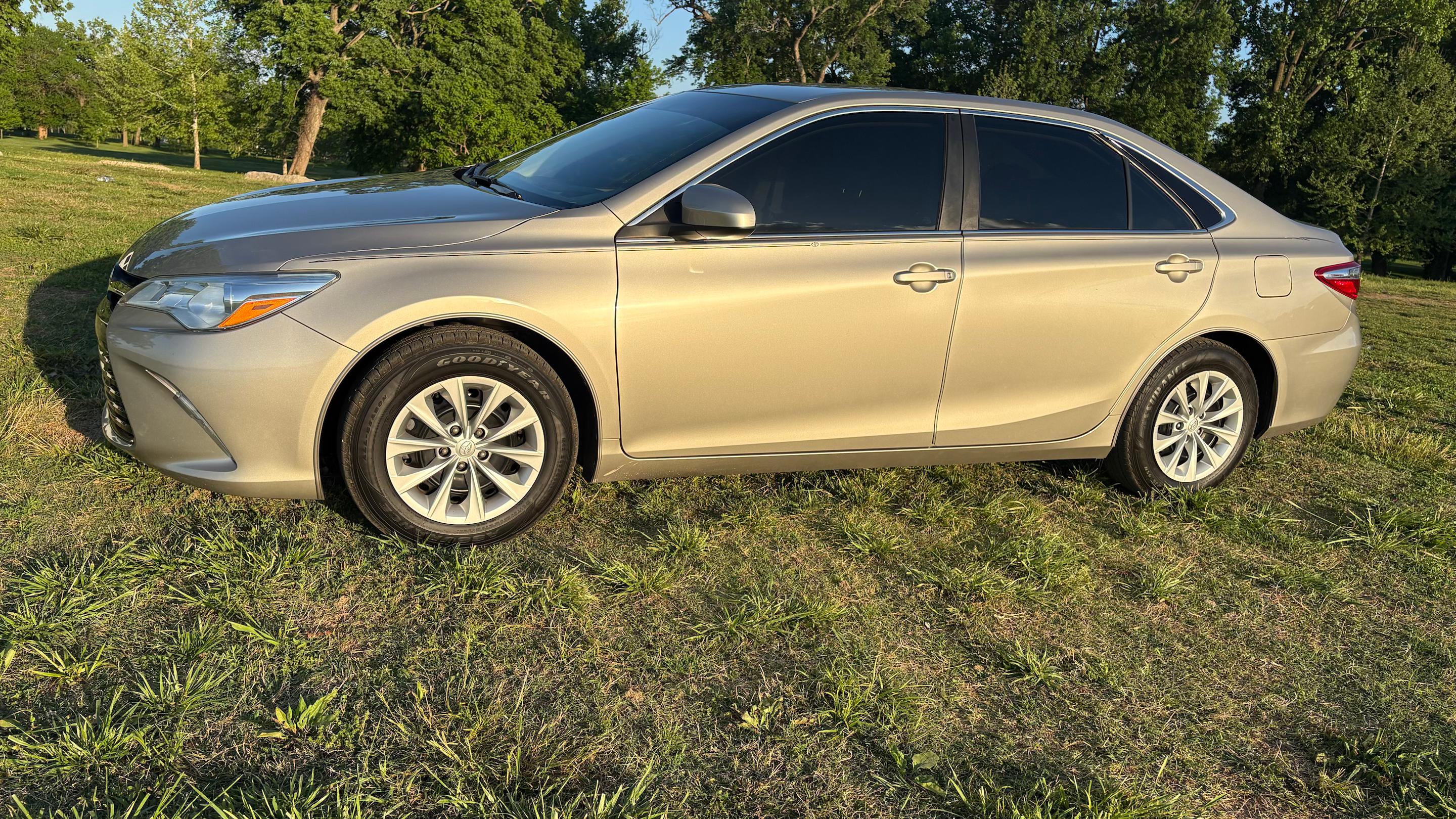 Toyota Camry 2016 in Louisville, KY