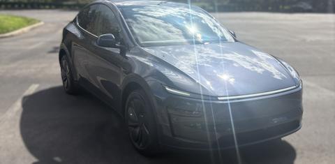 Tesla Model Y 2026