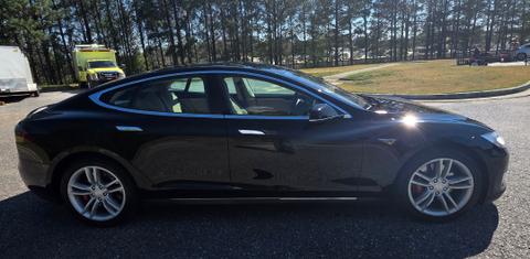 Tesla Model S 2014