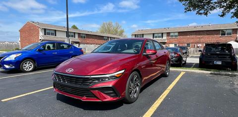 Hyundai Elantra 2024