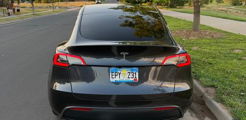 Tesla Model Y 2025