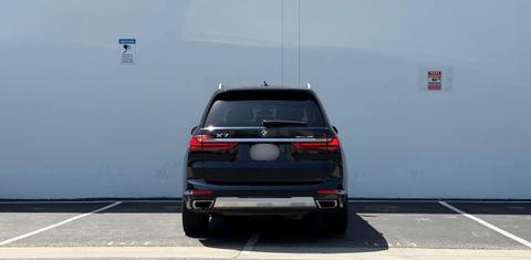 BMW X7 2021