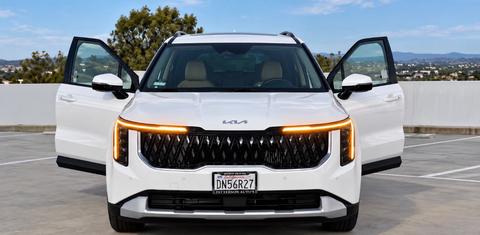 Kia Carnival Hybrid 2026