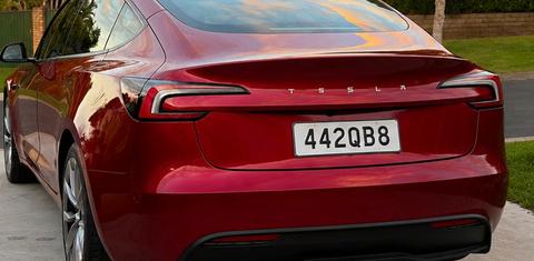 Tesla MODEL 3 2024