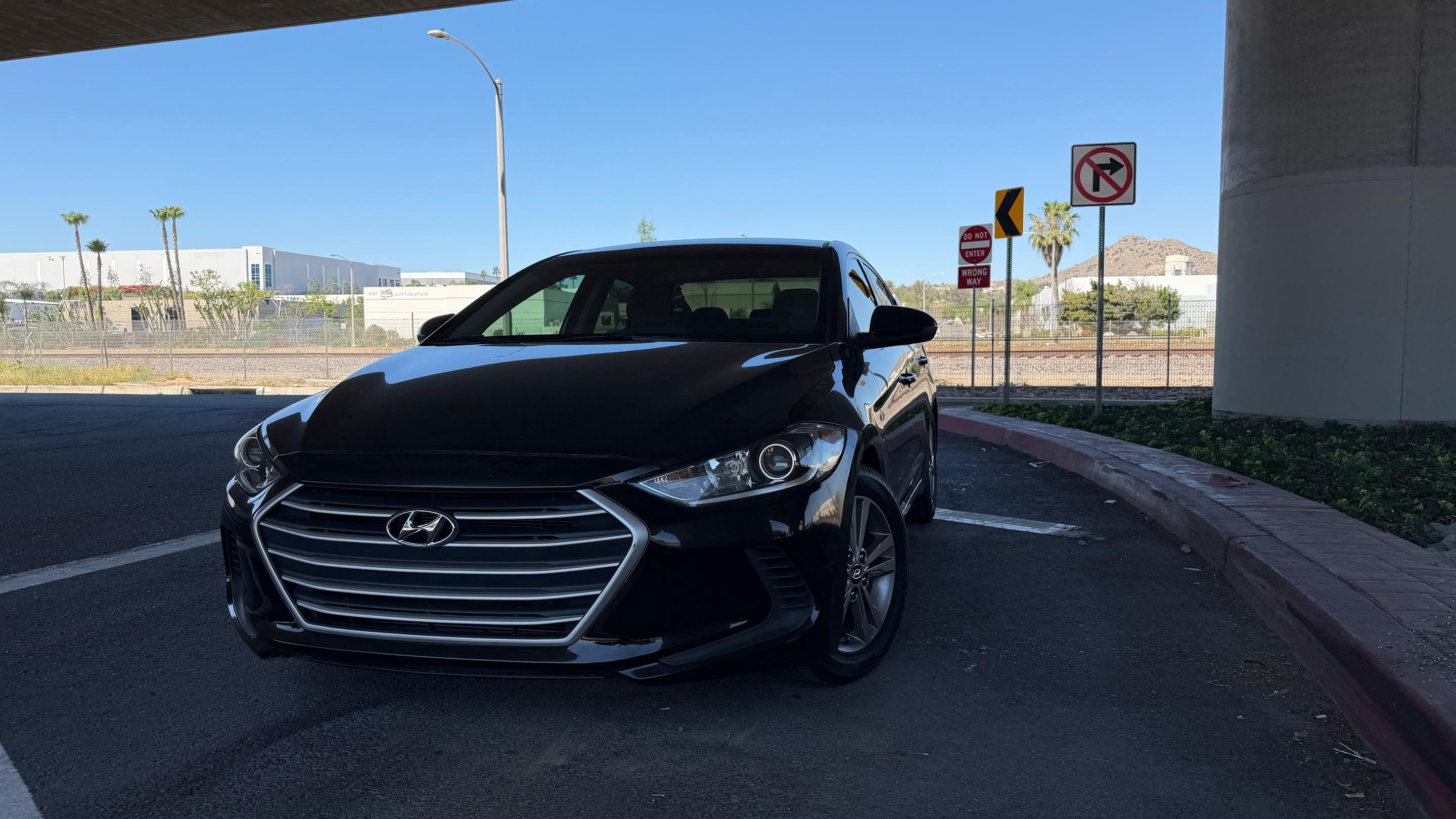 Hyundai Elantra 2017 in Norco, CA