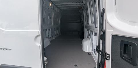 Mercedes-Benz eSprinter Cargo 2025
