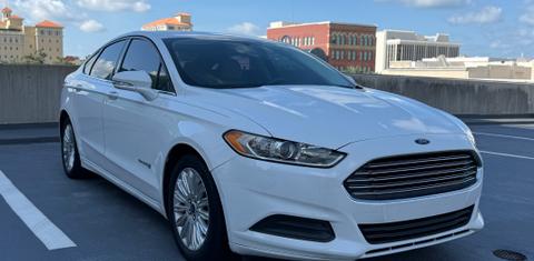 Ford Fusion Hybrid 2015