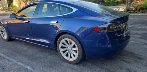 Tesla Model S 2016