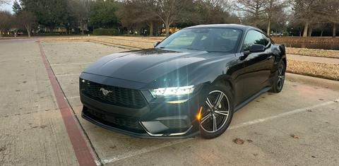 Ford Mustang 2024