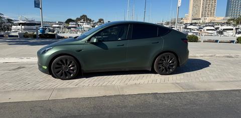 Tesla Model Y 2023