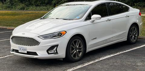 Ford Fusion Hybrid 2019