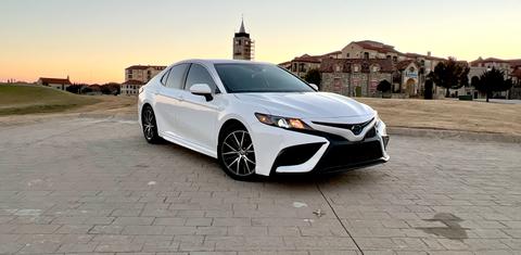 Toyota Camry Hybrid 2021