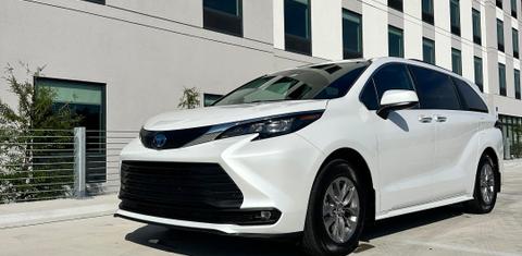 Toyota Sienna 2025