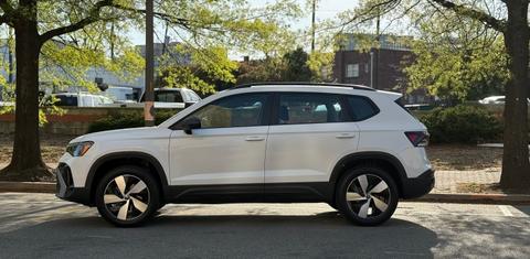 Volkswagen Taos 2025