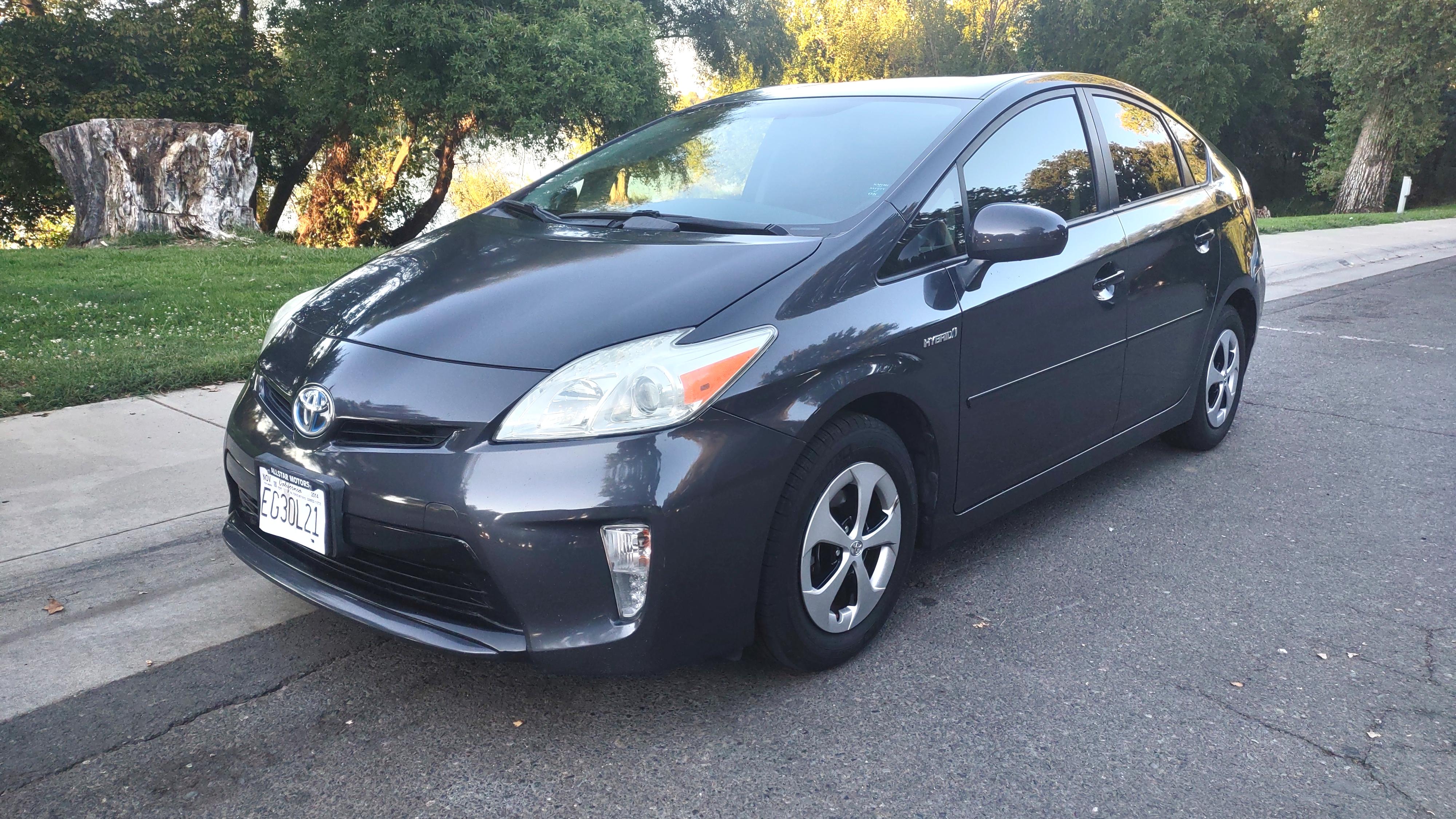 Toyota Prius 2014 in Redding, CA