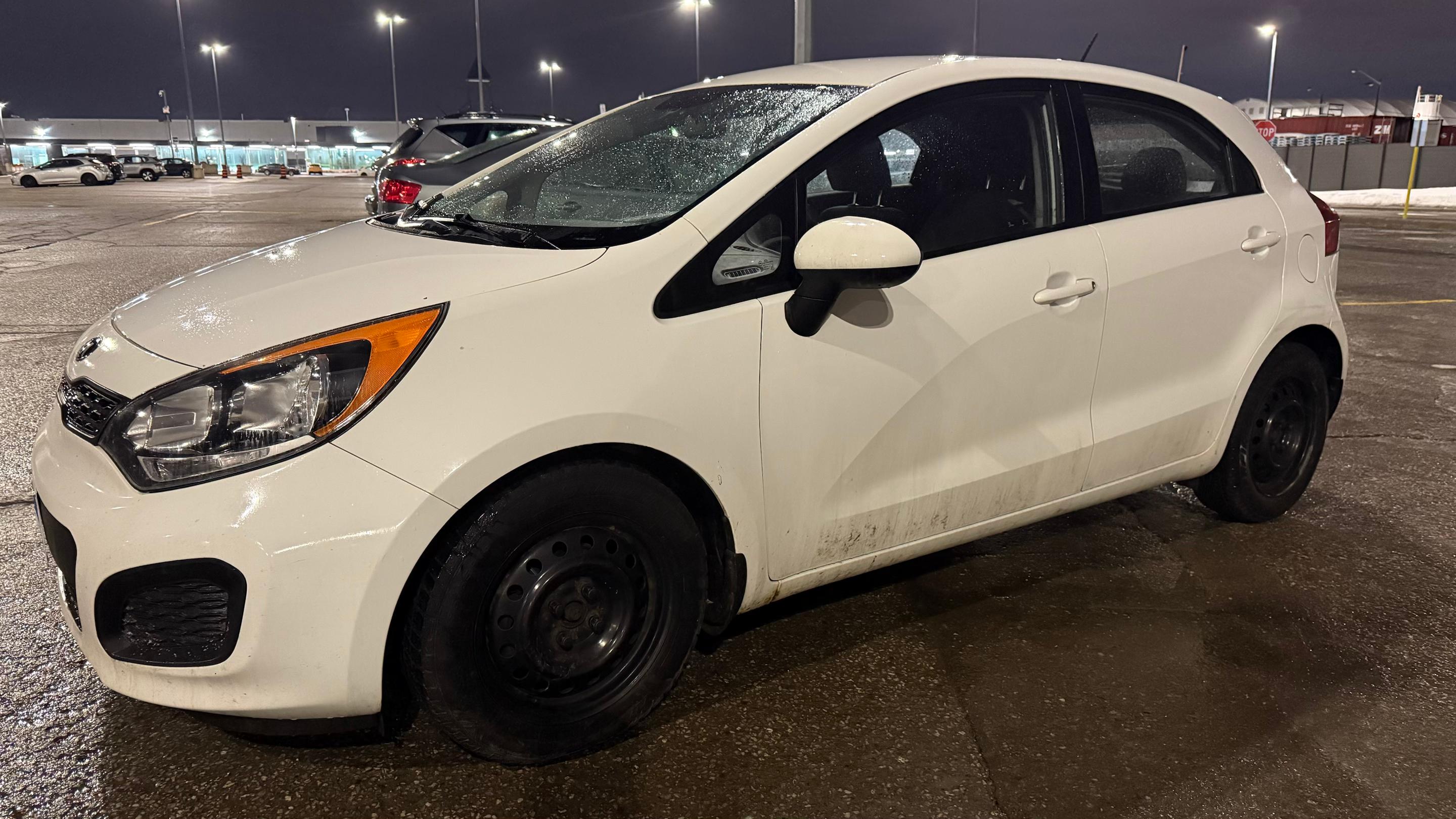 Kia Rio 2014 — Options de location de voitures à Toronto, ON