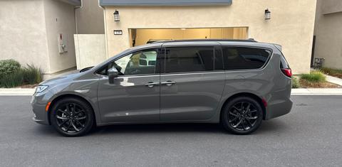 Chrysler Pacifica 2022