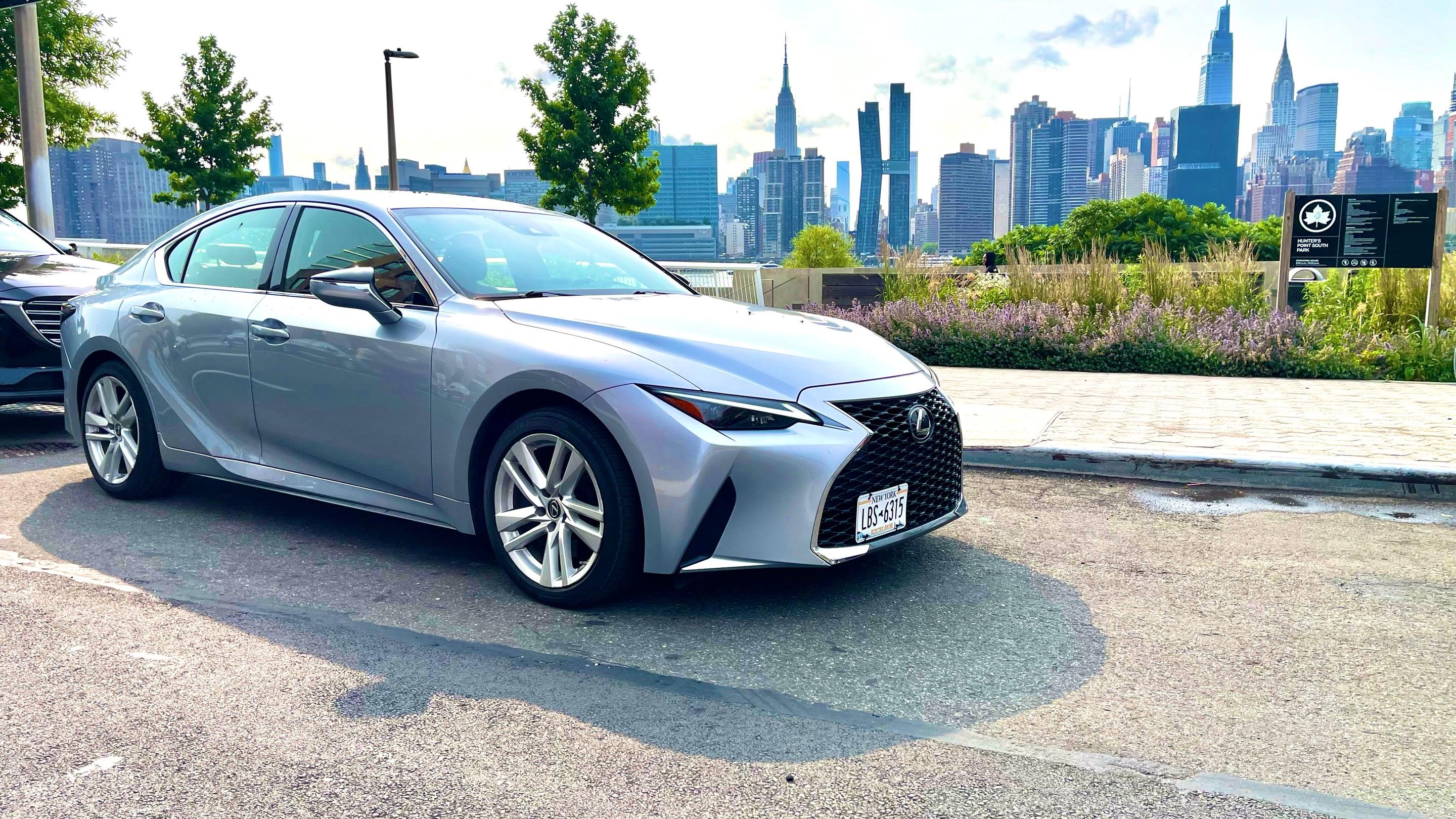 Lexus IS 2021 in Deer Park, NY